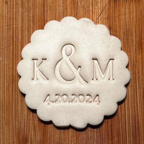 Wedding Cookie Cutter | Personalized Cookie Cutter | Scalloped Circle