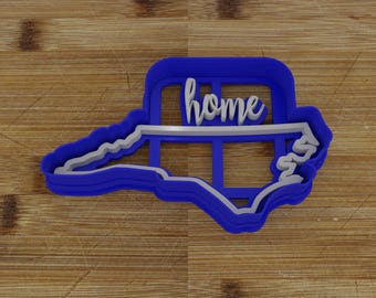 Personalizable North Carolina Cookie Cutter & Stamp (2pc)