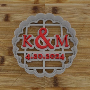 Wedding Cookie Cutter &quot;&&quot; | Personalized Cookie Cutter | Scalloped Circle