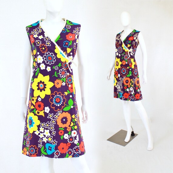 1960s Mod Floral Wrap Dress - 1960s Flower Power S