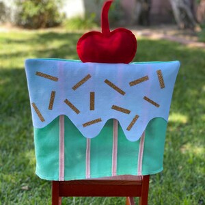 Mint Cupcake Chair Cover image 2