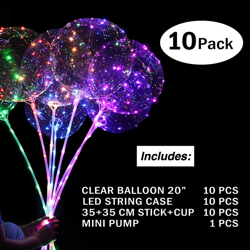 Pode incluir: Um pacote de 10 bal&otilde;es transparentes com luzes LED no interior. Os bal&otilde;es t&ecirc;m um di&acirc;metro de 50 cm e v&ecirc;m com 10 caixas de cordas LED, 10 paus de 35 cm com copos e 1 mini bomba. 10 Pack Includes: CLEAR BALLOON 20" 10 PCS LED STRING CASE 10 PCS 35+35 CM STICK+CUP 10 PCS MINI PUMP 1 PCS
