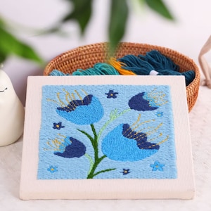 Flowers Beginner Punch Needle kit | Oxford Punch Needle Start Kit | DIY Kit for Adults | Punch Needle Kit with Yarn | Starter Pack
