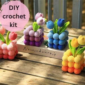 Tulip Crochet kit, plant crochet kit, beginner crochet kit, starter crochet project, Amigurumi kit, DIY craft kit, gift for her