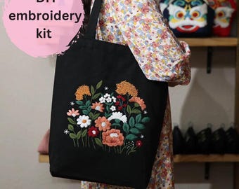 Tote embroidery kit For Beginner, DIY tote Modern Embroidery Kit, floral embroidery, diy craft kit crewel embroidery, hand embroidery gift