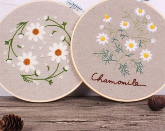 Beginner Embroidery kit, flowers embroidery pattern, Hoop Art Hand Embroidery Modern Embroidery DIY Craft Kit Chamomile Daisy Hobby Gift Kit