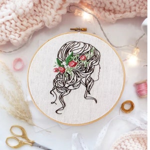 Feminist Embroidery Kit. Floral Line Art Girls Hoop Art. Beginner Embroidery Kit. Modern Embroidery. Stitching Gift. One Line Embroidery.