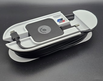 Steamdeck "Chargeguy" transport aid for charger and Micro-SD cards with integrated stand