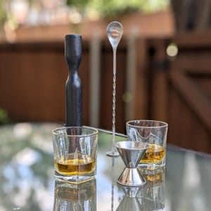 Old Fashioned Bourbon Whiskey Gift Set - Whiskey Lover's Basket