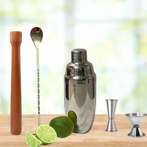 Cocktail Shaker Kit. Ultimate Cocktail Shaker Kit Gift Set for Home Bar