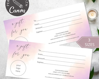 Pode incluir: Um modelo de certificado de presente em aquarela rosa e branco com o texto "um presente para você" e um espaço para o seu logotipo. O modelo inclui campos para "Para", "De", "Valor" e "Expira". Também inclui o texto "YOUR BUSINESS NAME", "STREET I CITY 1555-555-0000", "www.yourwebsite.com I info@yourmail.com" e "Este certificado não é reembolsável e não pode ser trocado por dinheiro".