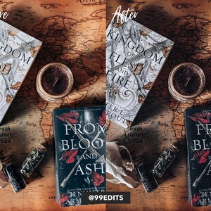 Może przedstawiać: Dwie powieści fantasy, "Kingdom of Flesh and Fire" i "From Blood and Ash", są przedstawione na antycznej mapie świata z świecą i dwiema małymi szklanymi butelkami. Książki są w miękkiej oprawie i mają ciemny, nastrojowy charakter.