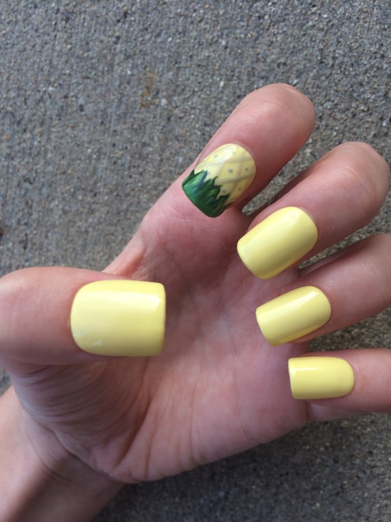 Manicure Diary: Pineapple Nail Art