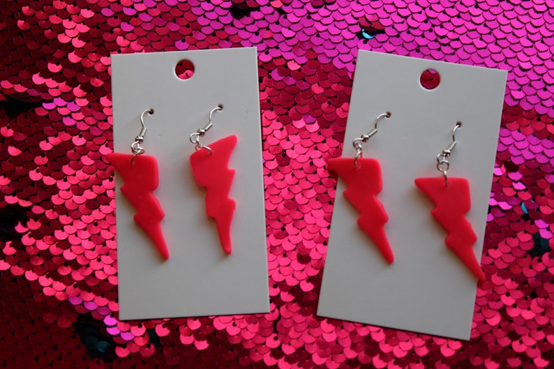 Hot pink thunderbolts