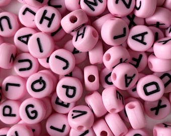 100 Stück Buchstabenperlen rosa/schwarz