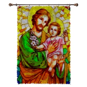 Latch Hooking DIY: Craft Plush Wall Tapestries and Rugs