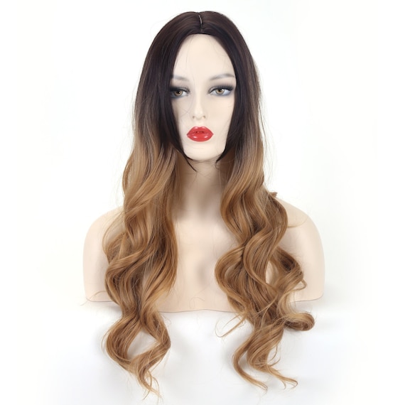 Perruque Synthétique Brune Longue Ondulée - 29 Pouces - Raie Libre - Neuf Sans étiquettes