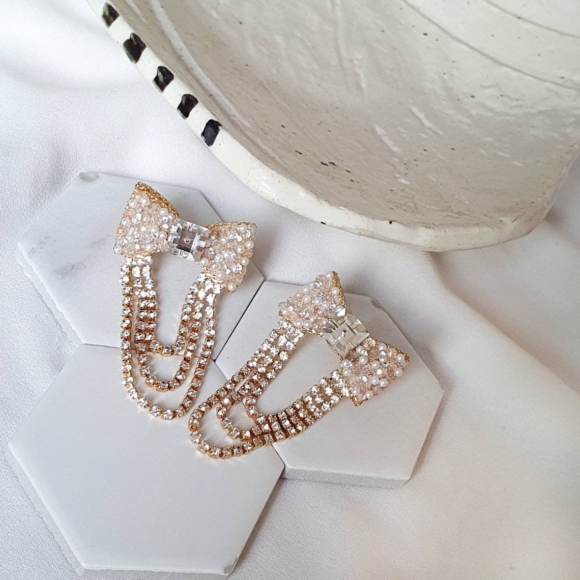 20K Gold Ribbon Shape Earrings Pearl Earrings Crystal Etsy