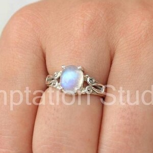 Natural rainbow moonstone ring, 925 sterling silver ring, handmade ring, ring for women, gift for her, engagement ring, oval gemstone ring