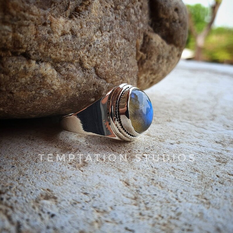 Cute Sterling Silver Ring Natural Labradorite Ring Alternate Engagement Ring Statement Ring Chic Jewelry