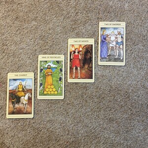 Tirada de Tarot de 4 Cartas Procesión Triunfal