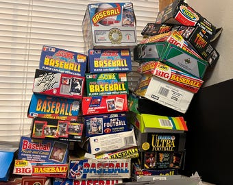 1 - Mystery Baseball pack - Find  Rookies / All-Stars / MVP's / Hall of Famers / Autographs