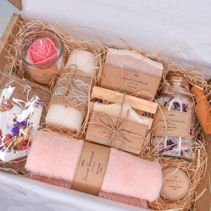 Luxurious Super Pamper Bath Set-Handmade Soap Bar,Bath Salts,Bath Bomb,Lip Balm&More-9 Piece Pamper Gift Set,Perfect Christmas/Birthday Gift