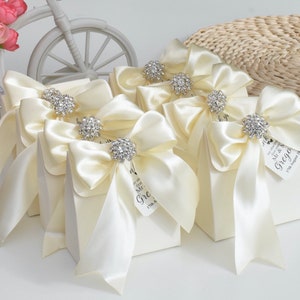 Savon de luxe Wedding Favors - Personnalisé & Fait à la main - 12 boîtes - en Ivoire ou Blanc