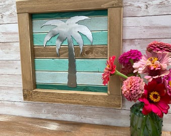 Palm Tree Wood and Metal Sign / Ocean / Beach / Florida / Sand / Hawaii / Weathered Wood / Tropical / Rustic / Farmhouse / Wall Decor