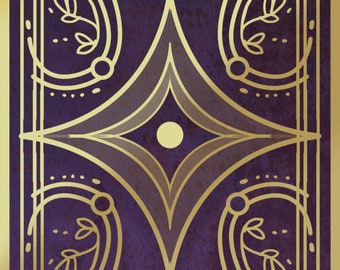 Op de afbeelding: Een gouden geometrisch ontwerp op een paarse achtergrond. Het ontwerp heeft een ruitvorm met een cirkel in het midden, omringd door gestileerde bladeren en cirkels.