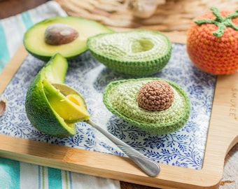 Crochet avocado for children's kitchen, fruit to play, Montessori, sensory toys for children, birthday gift.