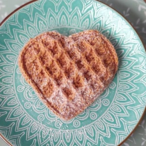 Crochet heart waffle, pretend play food, one piece amigurumi, Montessori handmade toys, fake food.