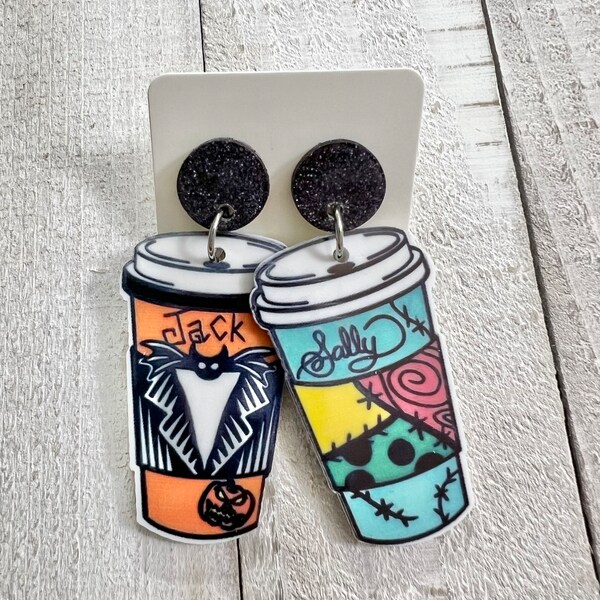 Pendientes colgantes de acrílico con forma de taza de café de Jack y Sally