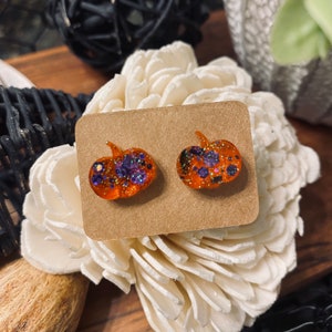 Halloween 2021 pumpkin studs