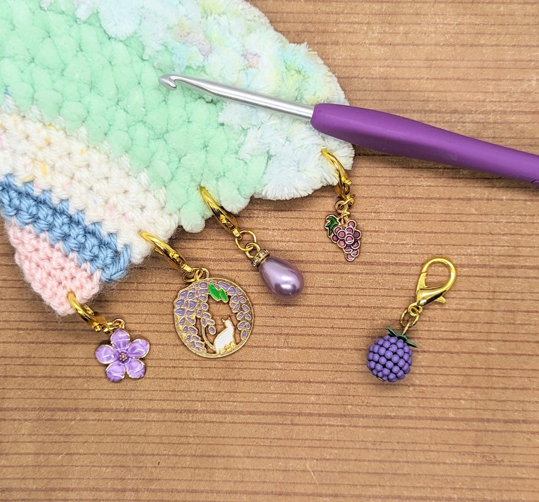 Cat Stitch Markers For Crocheting - 30 Piece Spiral Metal Markers With Storage Box For Knitting