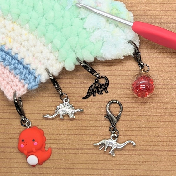 Dino-Themed Set of 5 Stitch Markers for Crochet, Jumbo Chain Row Counters, Crochet Materials, Durable Place Keeper, Dinosaur Charm Tags