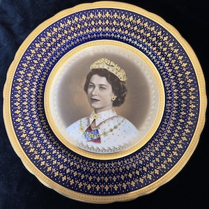 Stunning Aynsley Plate for the 1953 Coronation (A628)