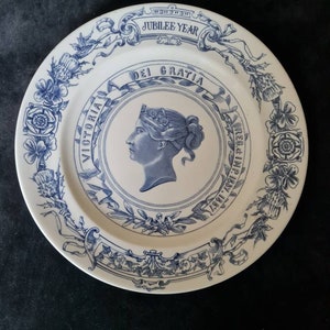 Royal Worcester Plate for Queen Victoria's Golden Jubilee