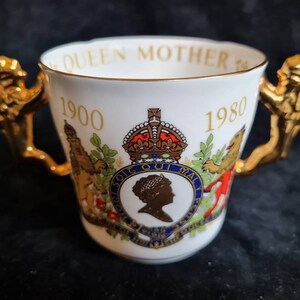 Paragon Loving Cup to Commemorate the 80th Birthday of Queen Elizabeth The Queen Mother (A220)