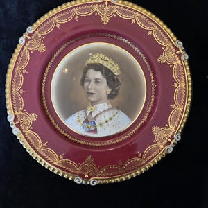 Aynsley Plate for the 1953 Coronation (A629)