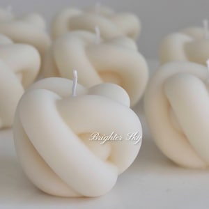 Knot Candle|personalized gifts|best friend gifts|home decor|self gift|birthday gift|gift for her|cute candles|dessert candles