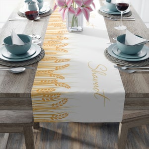 Shavuot Table Runner with golden wheat sheaf for Jewish harvest celebration, minimalist table decoration for jewish chag