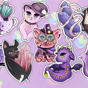 Pegatinas de animales brujos | Pegatinas de murciélago de caracol de serpiente de cristal | Pegatinas holográficas | Etiqueta engomada del gato de la polilla Etiqueta engomada de la bruja Etiquetas engomadas de Kawaii | Pegatinas para portátiles