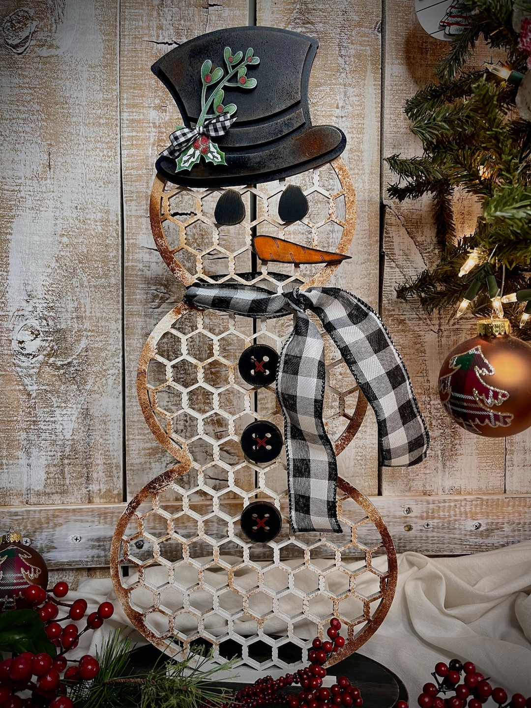 Rustic Chickenwire Snowman, Farmhouse, Rustic, Snowman, Buffalo Plaid ...