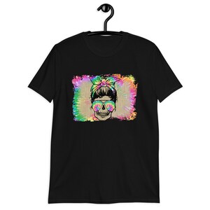 Camiseta de calavera de azúcar teñida: vibrante camiseta de cultura mexicana