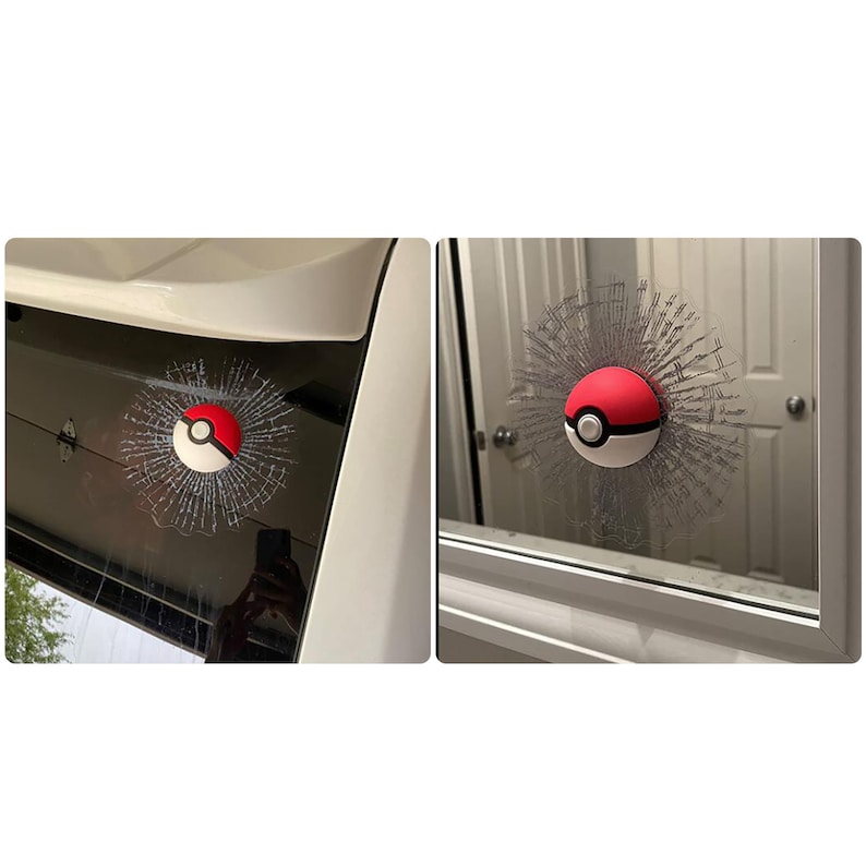 K&ouml;nnte beinhalten: Ein roter und wei&szlig;er Pokeball-Aufkleber auf einer Auto-Fensterscheibe mit einem Risseffekt im Glas.