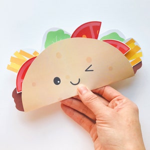 Kit de artesanato em papel para tacos - Página para colorir grátis incluída.