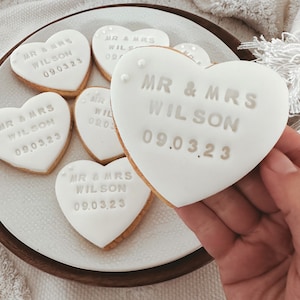 Personalised Wedding favours with date/ cookies/ wedding gifts/wedding