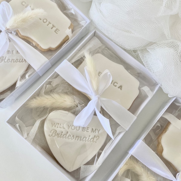 bridesmaid proposal|will you be my bridesmaid?|maid of honour| proposal biscuits