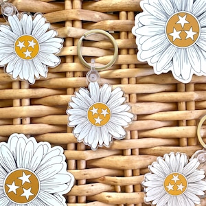 Orange and White Tri Star Daisy Acrylic Keychain